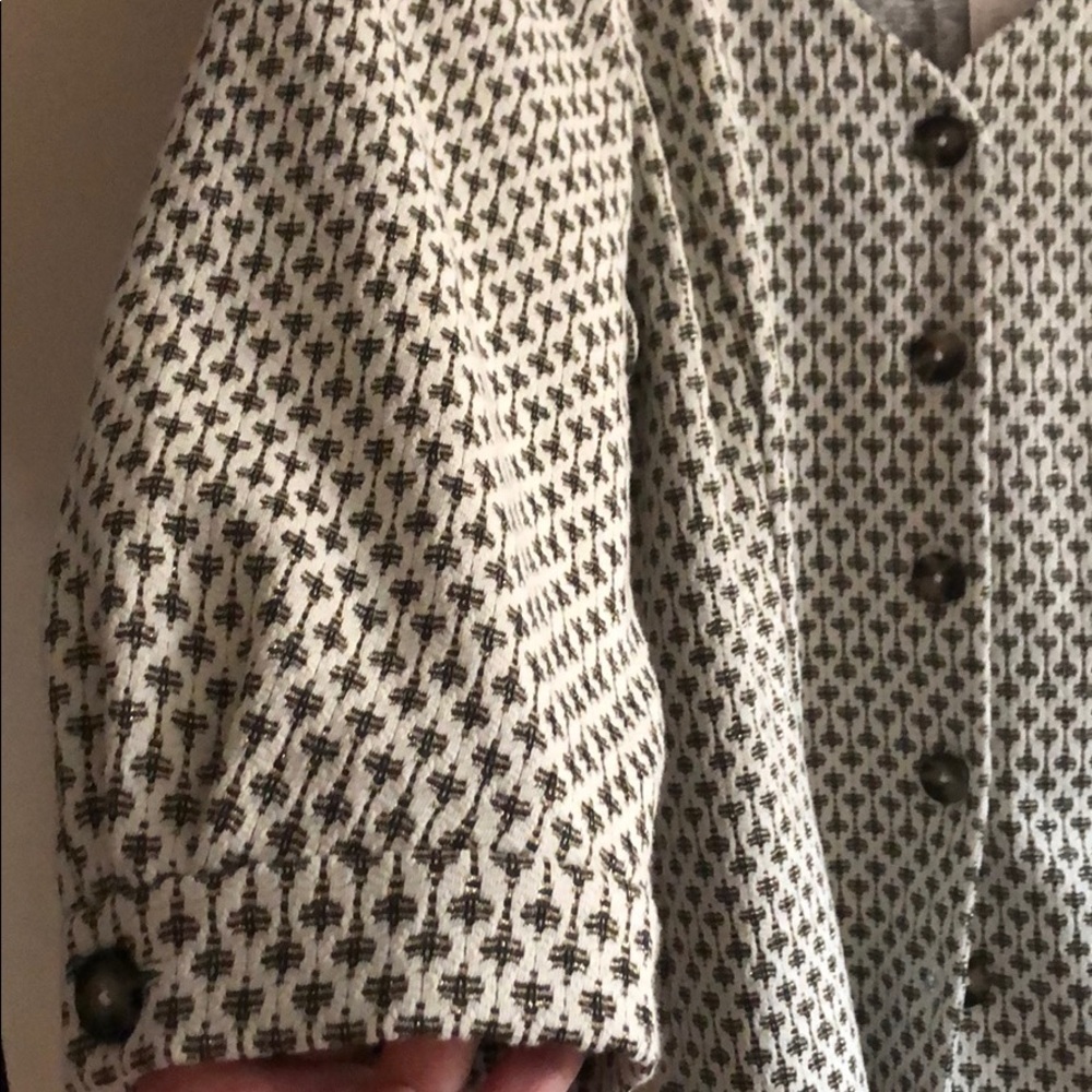 ETTtwa Coralie top button by Anthropologie, Medium (1) - Picture 9 of 15